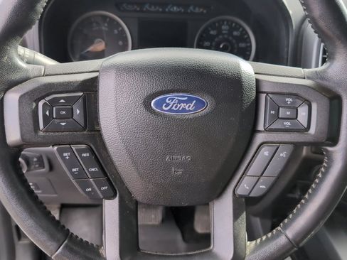 Used 2017 Ford F150 XLT w/ Equipment Group 302A Luxury image 15