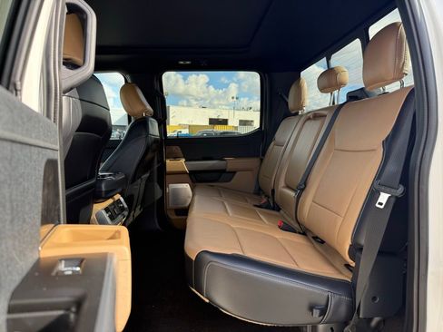 Used 2021 Ford F150 Lariat w/ Equipment Group 502A High image 34