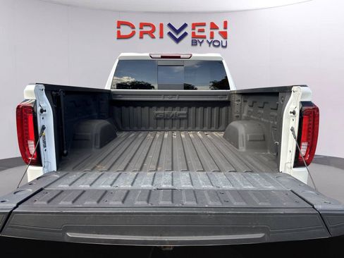 Used 2024 GMC Sierra 1500 SLT w/ SLT Premium Plus Package AWD/4WD image 35