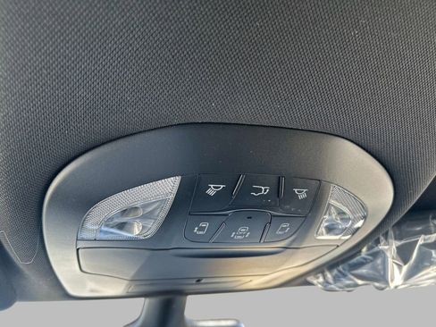 New 2026 Chrysler Pacifica Select image 10