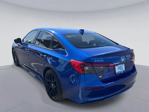 Used 2023 Honda Civic Sport image 6