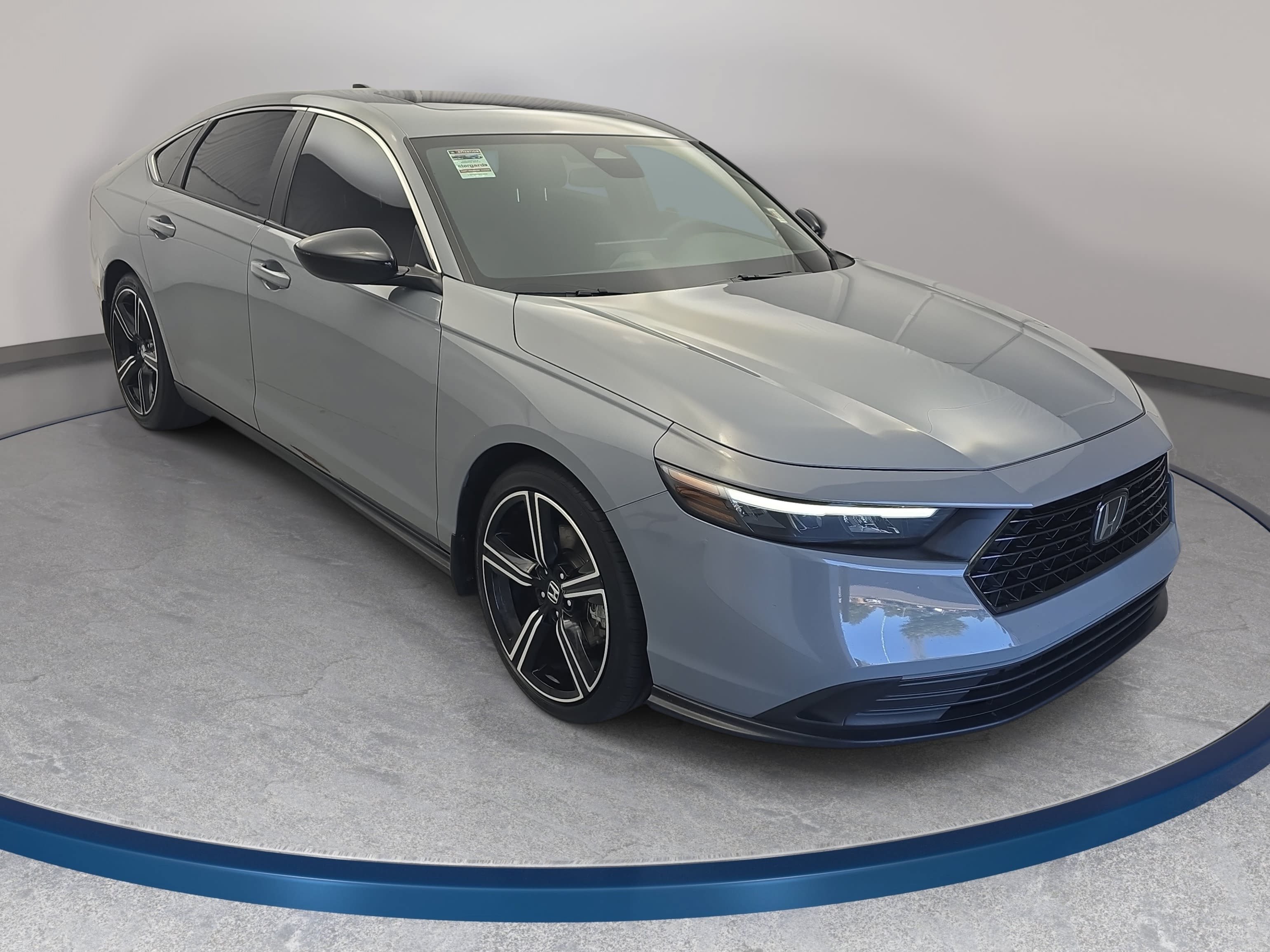Used 2024 Honda Accord Sport image 3