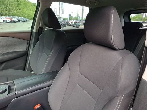 Used 2023 Nissan Rogue S AWD/4WD image 15