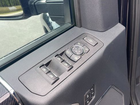 Used 2022 Ford F450 Platinum w/ FX4 Off-Road Package AWD/4WD image 12