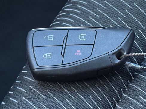 Used 2025 Chevrolet Equinox LT image 22