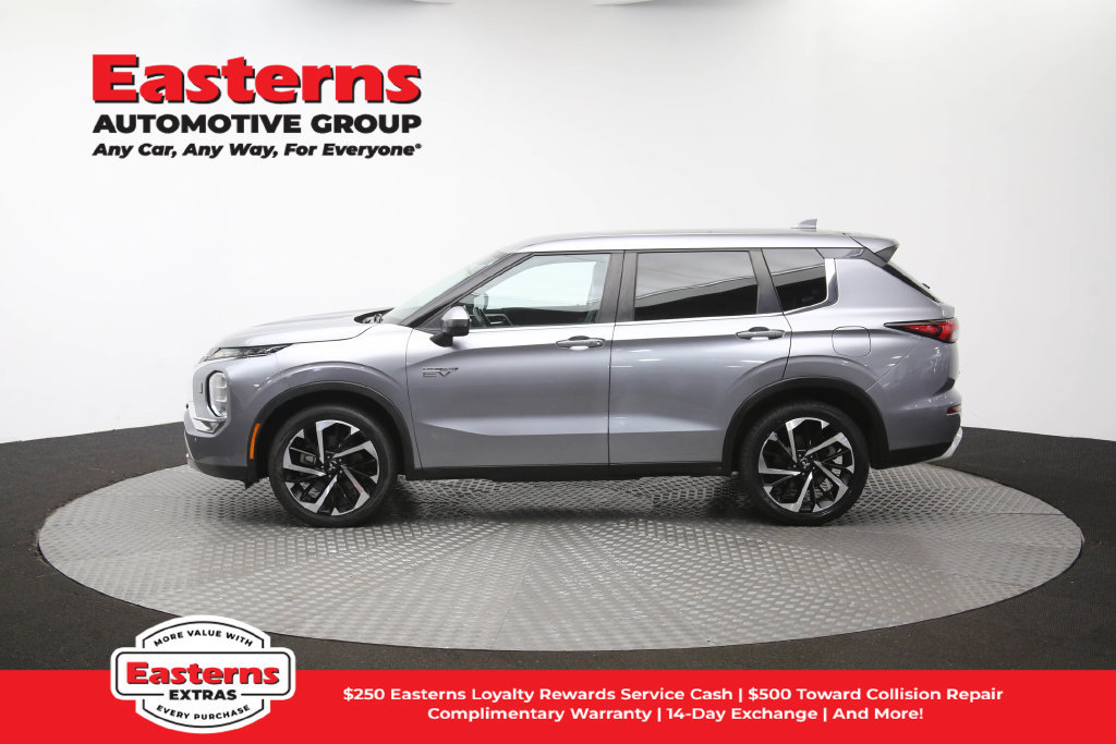 Used 2023 Mitsubishi Outlander SE AWD/4WD image 61