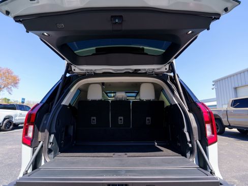 Used 2026 Ford Expedition Platinum image 52