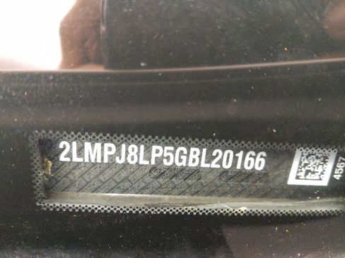 Used 2016 Lincoln MKX Reserve w/ Luxury Package image 33