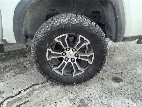 Certified 2023 GMC Canyon AT4 w/ AT4 Premium Package image 35