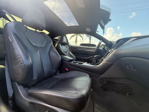 Used 2022 INFINITI Q60 3.0t Luxe w/ Cargo Package RWD image 14