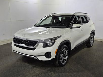 Used 2022 Kia Seltos EX