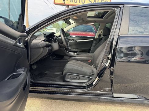Used 2019 Honda Civic EX image 11