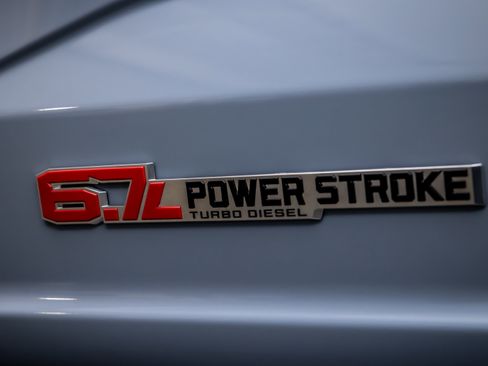 Used 2025 Ford F450 King Ranch w/ Chrome Package image 16