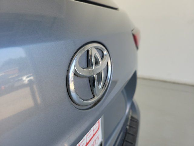 Used 2021 Toyota Highlander Limited FWD image 10