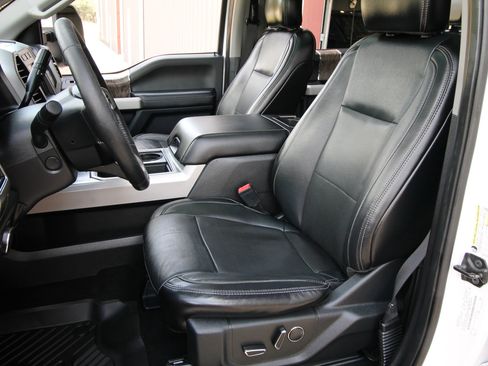 Used 2019 Ford F350 Lariat w/ Lariat Ultimate Package AWD/4WD image 23