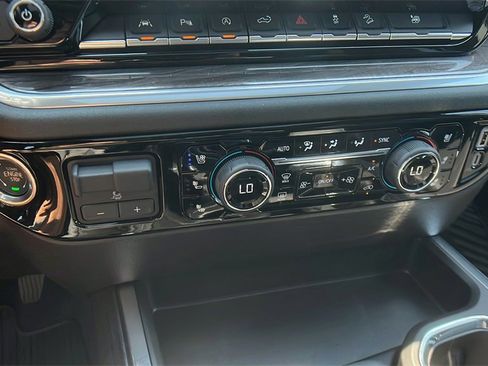 New 2026 Chevrolet Silverado 1500 LTZ w/ LTZ Premium Package image 29