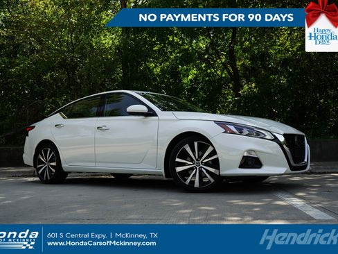 Used 2022 Nissan Altima 2.5 Platinum image 1