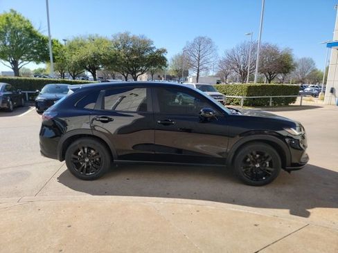 Used 2026 Honda HR-V Sport image 4