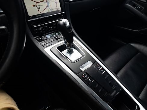 Used 2014 Porsche Cayman image 15