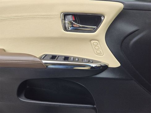 Used 2016 Toyota Avalon XLE Premium image 24