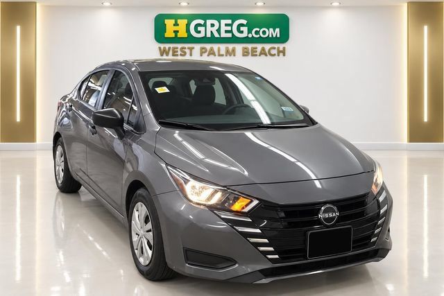 Used 2024 Nissan Versa S w/ Trunk Package FWD image 4