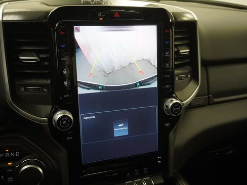 New 2026 RAM 1500 4x4 Crew Cab image 23