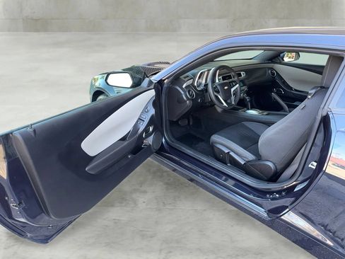 Used 2014 Chevrolet Camaro LS RWD image 13
