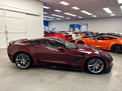 Used 2018 Chevrolet Corvette Z06 image 7