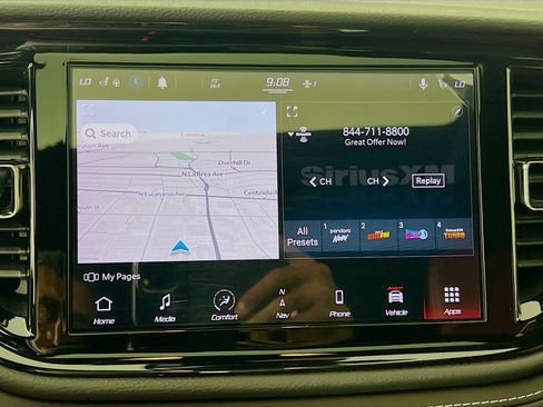 Used 2021 Dodge Durango SRT Hellcat w/ Technology Group image 15