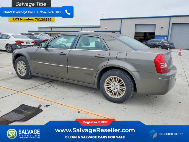 Used 2008 Chrysler 300 Touring RWD image 3