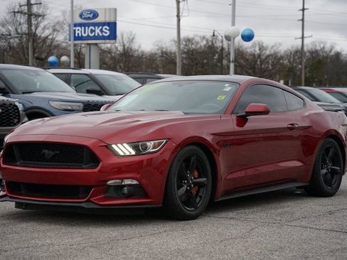 Certified 2017 Ford Mustang GT image 3