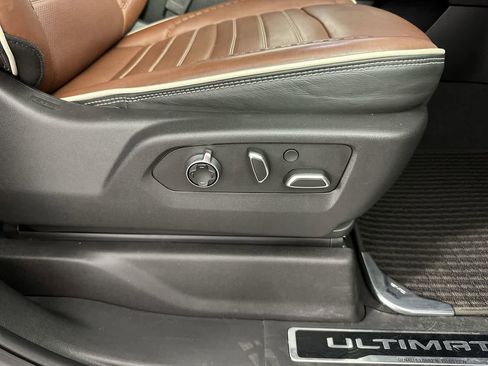 Used 2025 GMC Sierra 1500 Denali Ultimate image 35