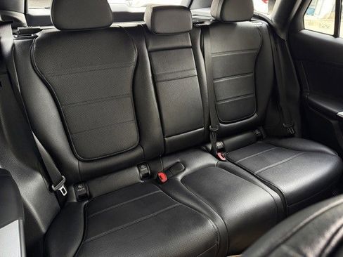New 2025 Mercedes-Benz GLC 350e 4MATIC image 16