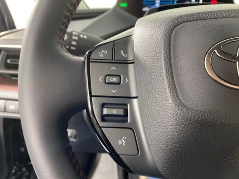 New 2026 Toyota Prius Plug-In Hybrid FWD image 12