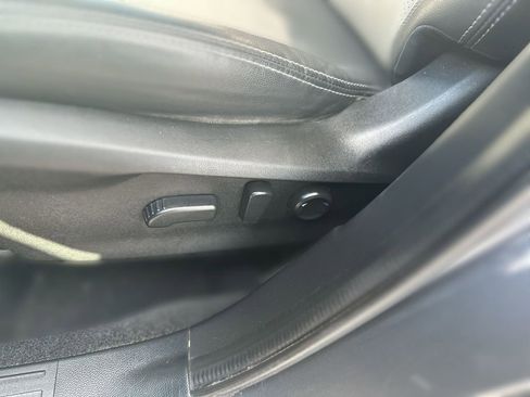 Used 2022 Subaru Forester Limited w/ Popular Package #2 image 15