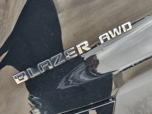 Used 2025 Chevrolet Blazer LT AWD/4WD image 12