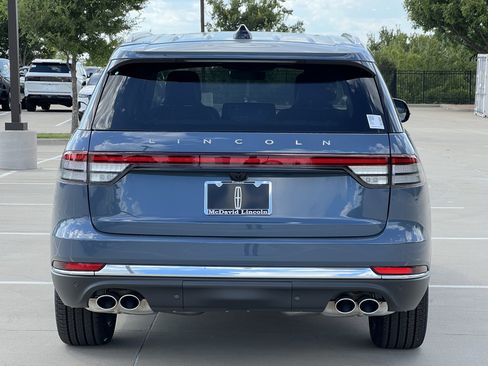 New 2025 Lincoln Aviator Reserve w/ Luxury Package image 8