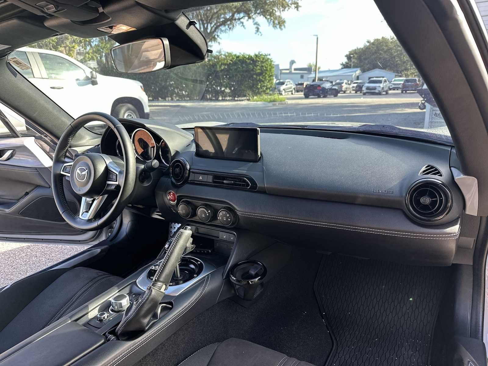 Used 2025 MAZDA MX-5 Miata Club w/ Interior Package RWD image 14