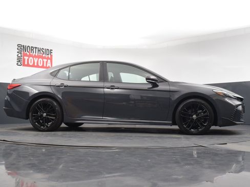 Used 2025 Toyota Camry SE FWD image 28