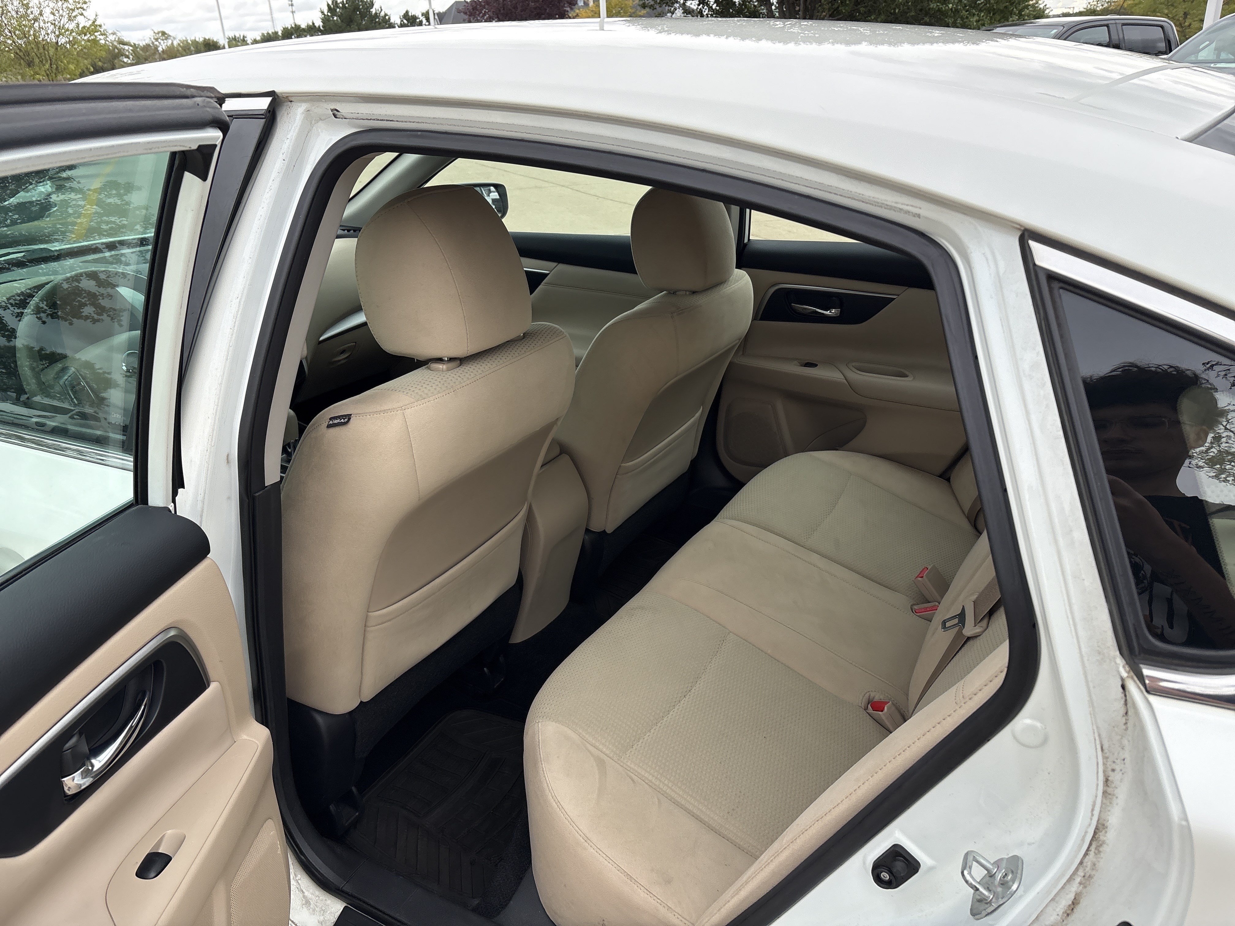 Used 2015 Nissan Altima 2.5 S w/ Power Driver Seat Package FWD image 12