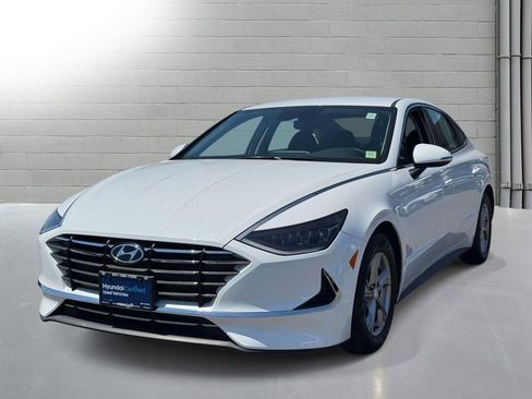 Used 2023 Hyundai Sonata SE FWD image 4