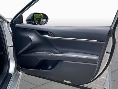 Used 2024 Toyota Camry XSE FWD image 22