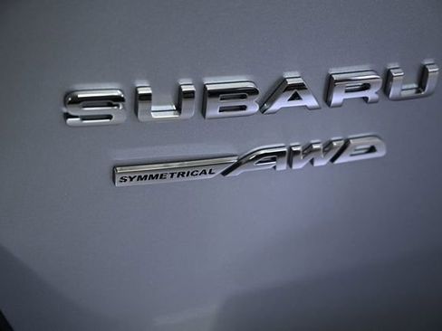 Used 2025 Subaru Outback Premium w/ Popular Package #1A image 12