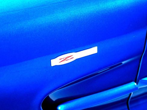 Used 2002 Chevrolet Corvette Z06 w/ Memory Pkg image 15