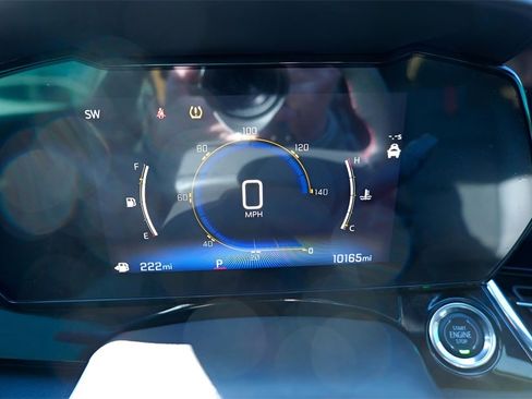 Certified 2025 Chevrolet Trax RS w/ Sunroof Package image 14