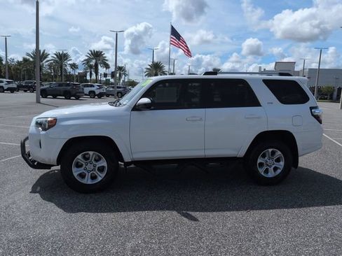 Certified 2020 Toyota 4Runner SR5 RWD image 7