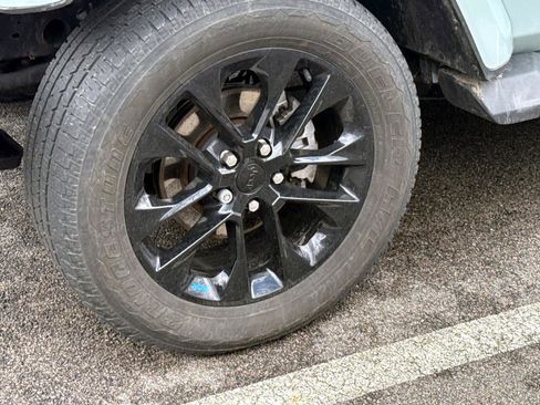 Used 2023 Jeep Wrangler Unlimited Sahara w/ Cold Weather Group image 5