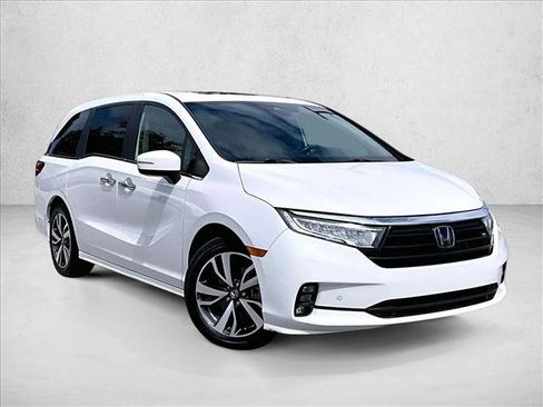 Used 2024 Honda Odyssey Touring image 11