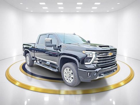 New 2025 Chevrolet Silverado 2500 High Country w/ Technology Package AWD/4WD image 3