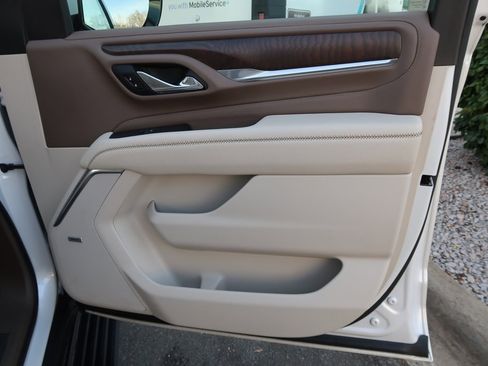 Certified 2021 GMC Yukon Denali w/ Denali Ultimate Package image 41